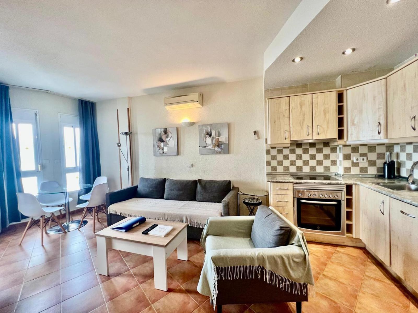 Benalbeach Front Apartamento *